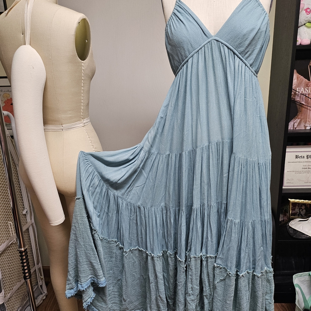 Elegant Blue Maxi Dress